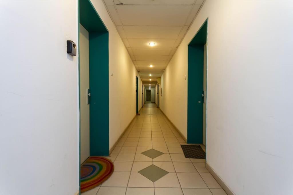 Apartamento Gozsdu White Raven 3 - Terrace And Free Underground Parking Budapest Exterior foto